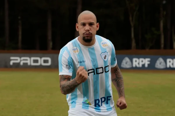 Gabriel Furtado pelo Londrina por Ricardo Chicarelli/ Londrina