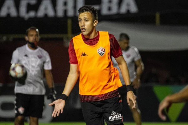 Matheus Frizzo durante passagem pelo Vitória em 2020 por Letícia Martins / EC Vitória