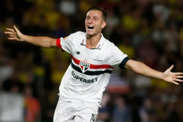 São Paulo: Giuliano Galoppo (do Banfield-ARG) - R$ 32 milhões, em 2022 por Miguel Schincariol / São Paulo FC