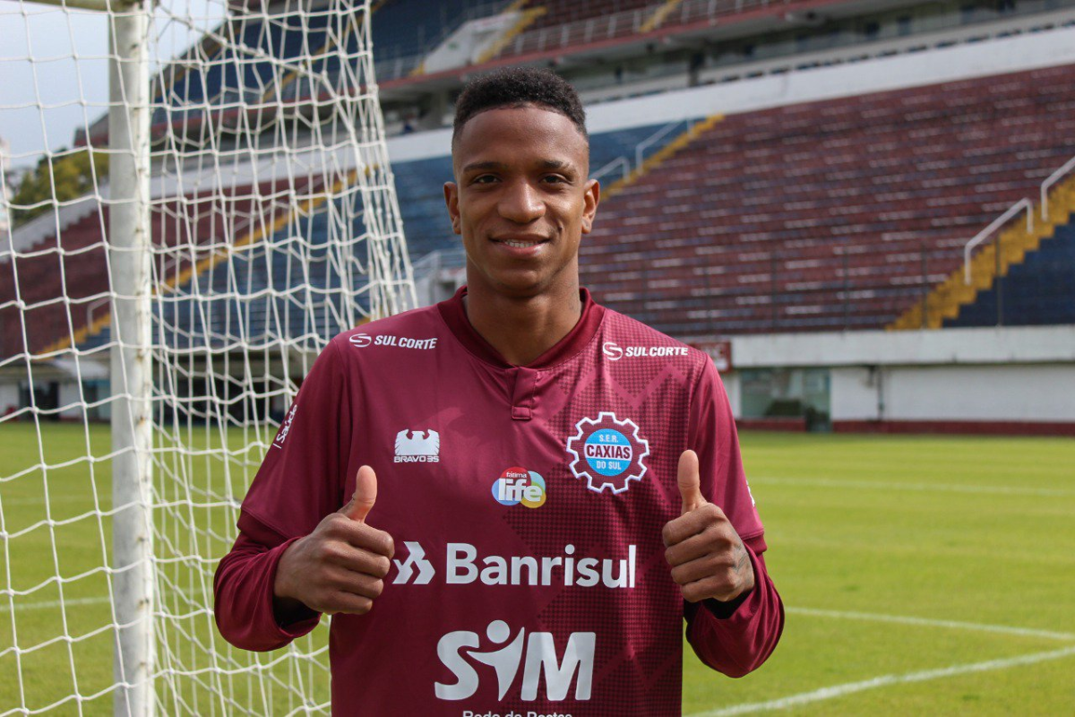 Vinícius pelo Caxias por Vitor Soccol/Caxias 