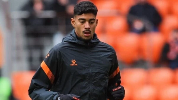 Zagueiro baiano, Ítalo se prepara para retorno para o FK Ural, da Rússia