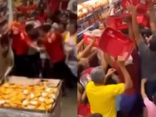 Imagem - Veja vídeo: macarrão a um centavo causa confusão em inauguração de supermercado
