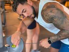 Imagem - Veja os 4 exercícios perfeitos para se livrar da flacidez no músculo do 'tchau'