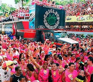 Camaleão é um dos blocos mais antigos de Salvador por Reprodução/ Camaleão 