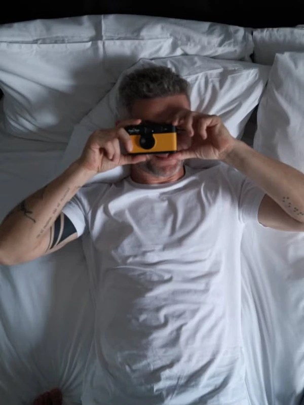 Discreto, Lucas Lima abre álbum de viagem com a nova namorada por Reprodução/Redes Sociais 