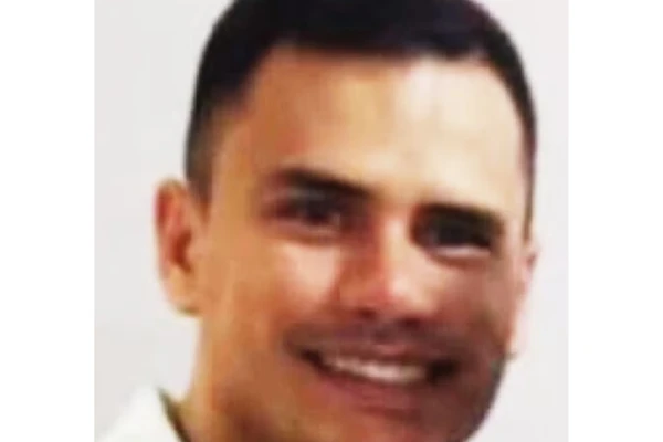 Ermeson de Souza Oliveira por Reprodução