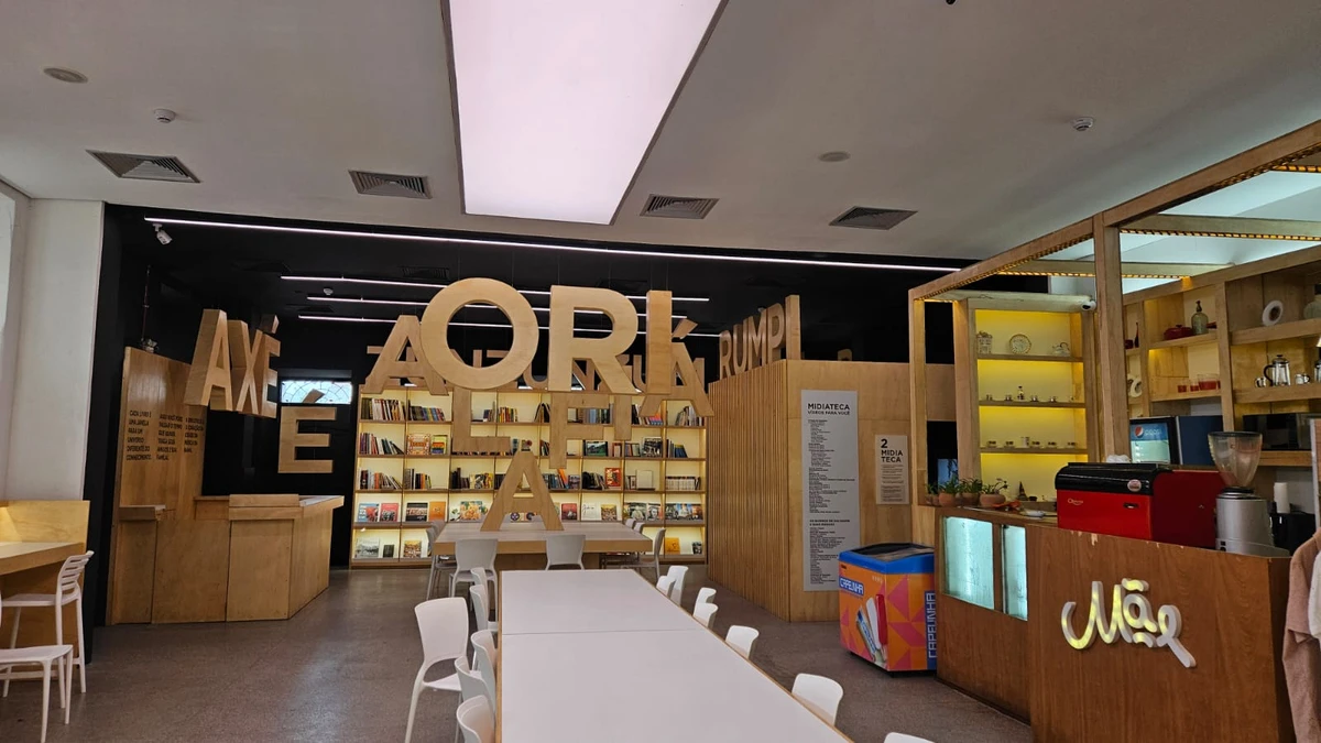 A Cidade da Música da Bahia fica localizada no Casarão dos Azulejos Azuis, no bairro do Comércio por Ana Paula Lacerda/CORREIO