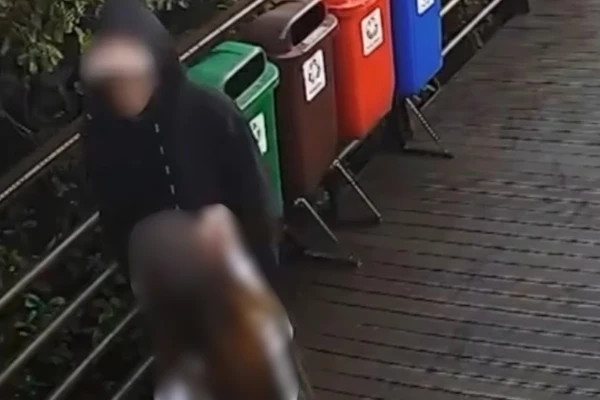 Imagens flagraram a contradição do adolescente por Reprodução