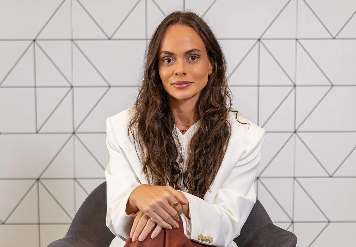 Isis Abbud, CO-CEO e cofundadora da Qive