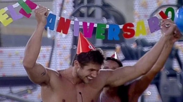 Jonas Sulzbach passou o aniversário confinado no BBB 12 por Reprodução/TV Globo 