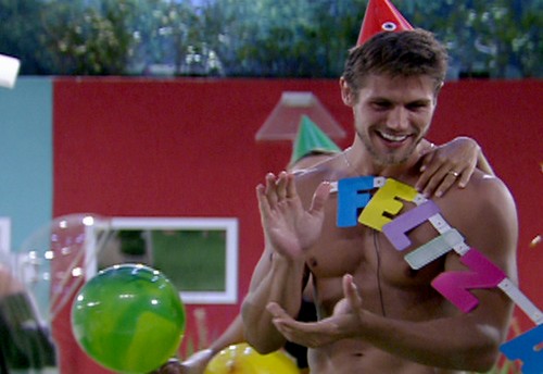 Jonas Sulzbach passou o aniversário confinado no BBB 12 por Reprodução/TV Globo 