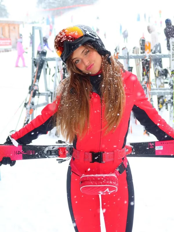 Vanessa Lopes é resgatada nos Alpes Suíços após se perder em montanha por Reprodução/Redes Sociais 