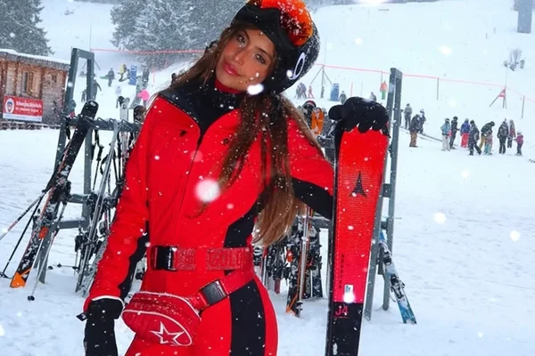 Vanessa Lopes é resgatada nos Alpes Suíços após se perder em montanha por Reprodução/Redes Sociais 