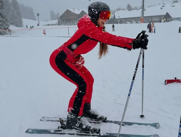 Vanessa Lopes é resgatada nos Alpes Suíços após se perder em montanha por Reprodução/Redes Sociais 