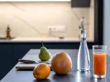 Imagem - Ilha na cozinha é coisa do passado: a moda agora é apostar em mesa para ganhar mais espaço