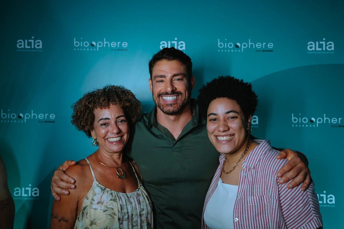 Cauã Reymond por Divulgação