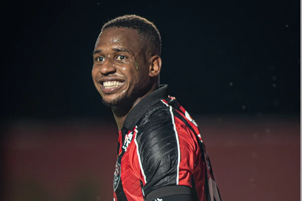 Dudu deve ser titular contra o Flamengo