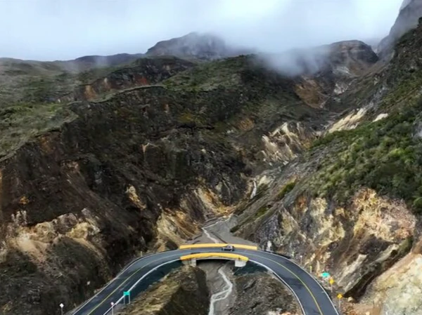 Estrada é uma das mais bonitas da Colômbia por Reprodução | Reprodução/Youtube