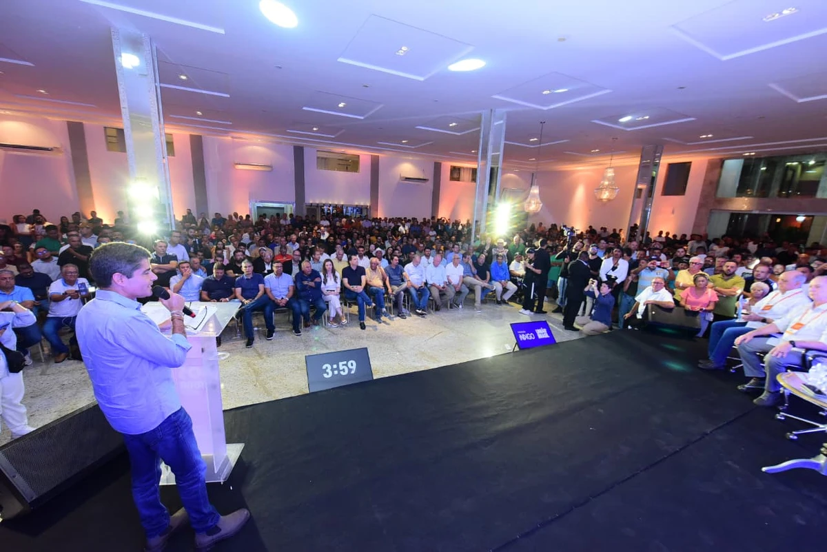 Evento teve a presença do ex-governador Paulo Souto e do ex-ministro Ciro Gomes