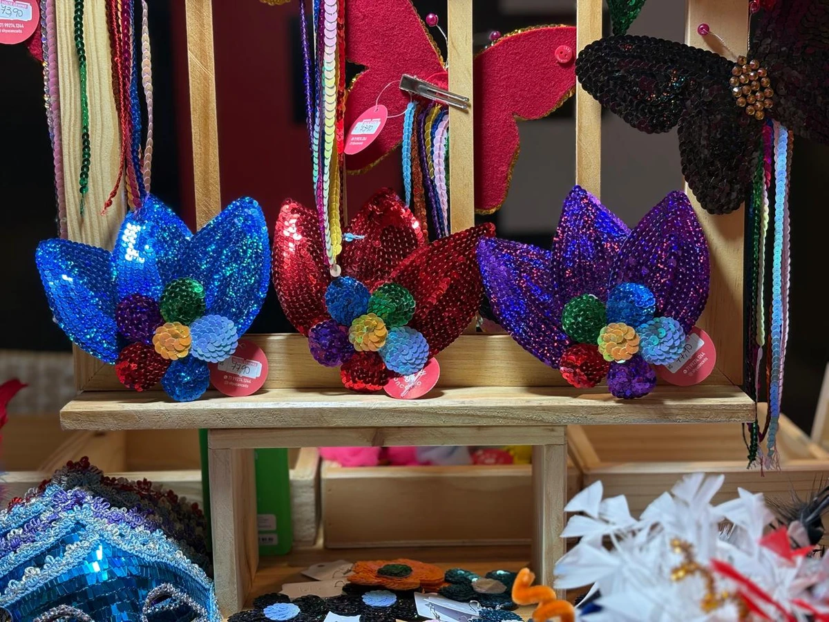 Expo Carnaval oferece produtos de artesanato inspirados na folia, no Shopping Center Lapa por Divulgação