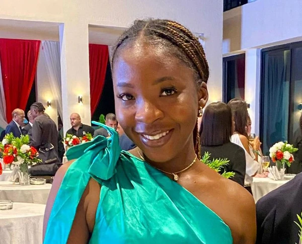 Ifunanya Nwangene, ex-participante do The Voice morre após ser picada por cobra por Reprodução/Redes Sociais