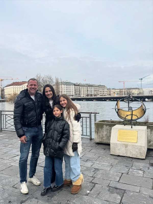 Kyra Gracie, Malvino Salvador e filhos por Reprodução/Instagram