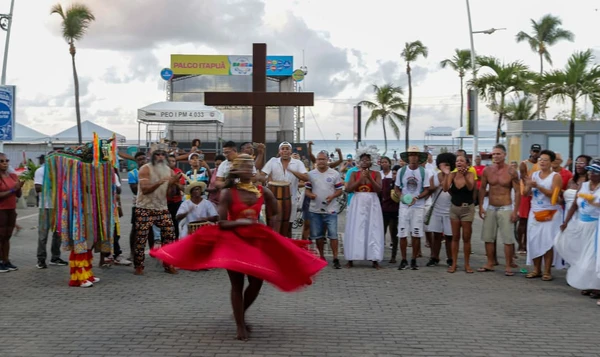 Lavagem de Itapuã nesta quinta (5) por Arisson Marinho/CORREIO