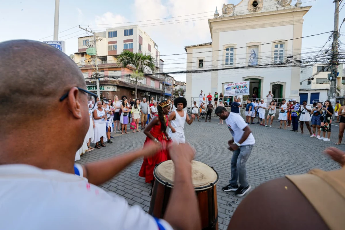 Lavagem de Itapuã nesta quinta (5) por Arisson Marinho/CORREIO