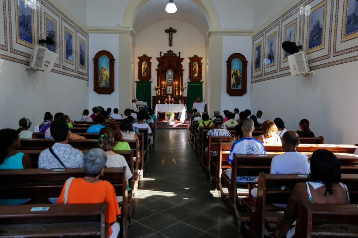 Lavagem de Itapuã nesta quinta (5) por Arisson Marinho/CORREIO