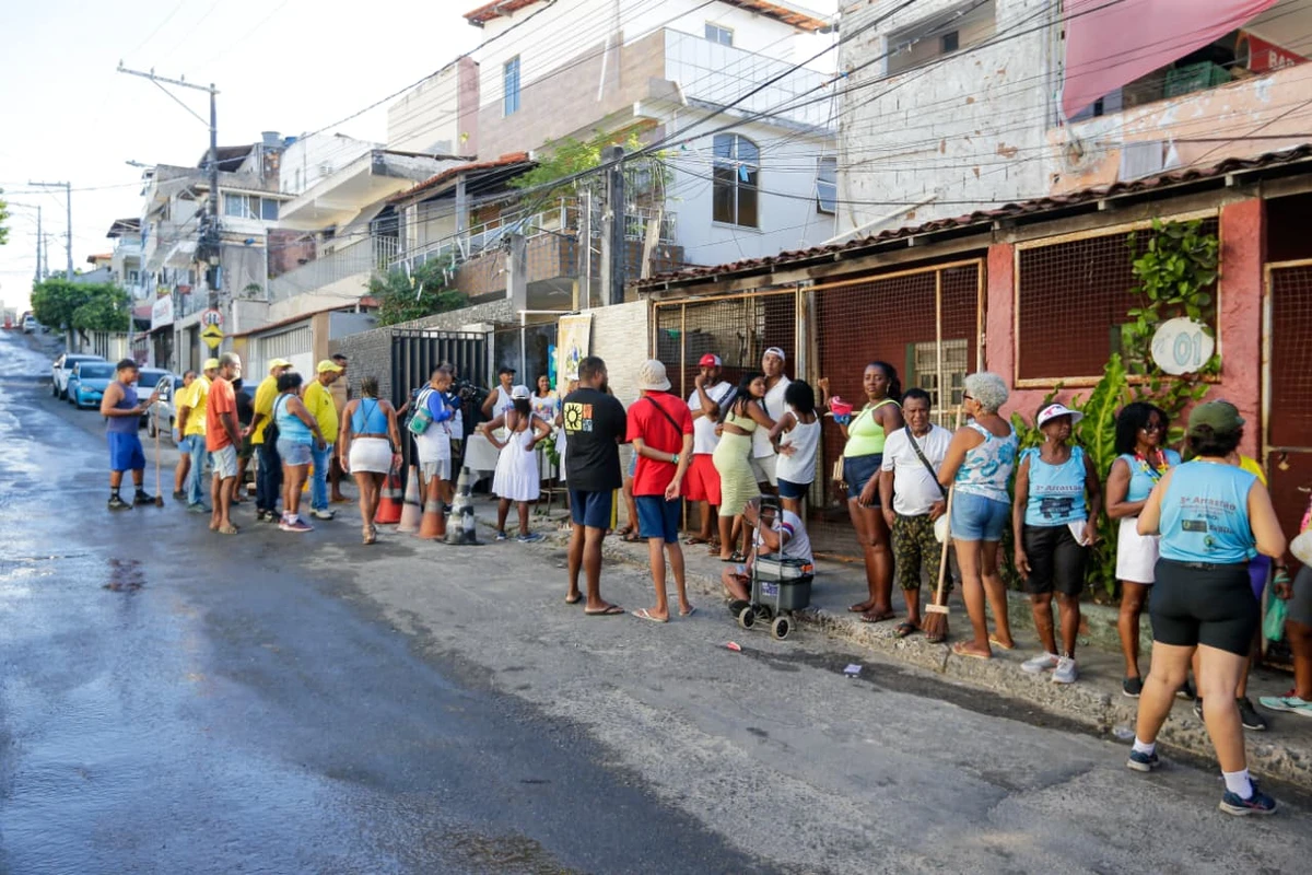 Lavagem de Itapuã nesta quinta (5) por Arisson Marinho/CORREIO