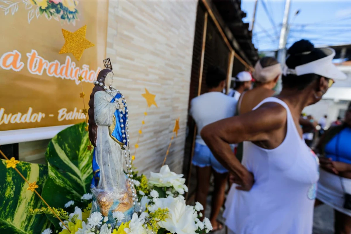 Lavagem de Itapuã nesta quinta (5) por Arisson Marinho/CORREIO