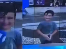 Imagem - Ao vivo, menino surpreende repórter, ignora pedido e diverte a internet