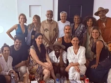 Imagem - Como é a mansão de Caetano Veloso no Rio Vermelho, um refúgio cultural com saraus e encontros de artistas