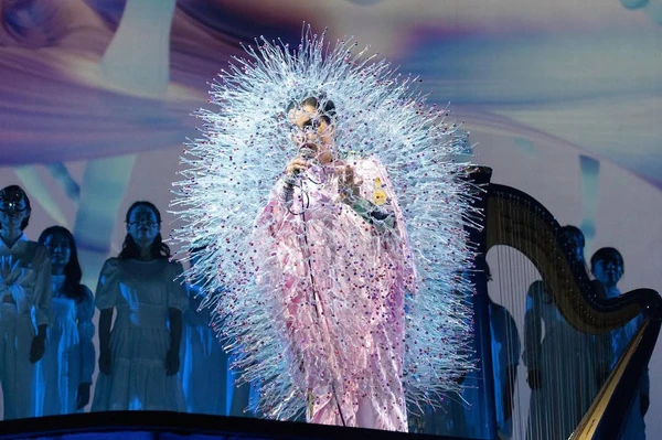 Björk por Reprodução/Instagram