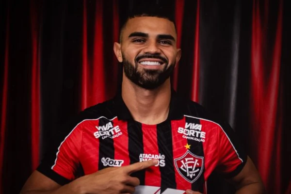 Lucas Silva, novo reforçodo Vitória 