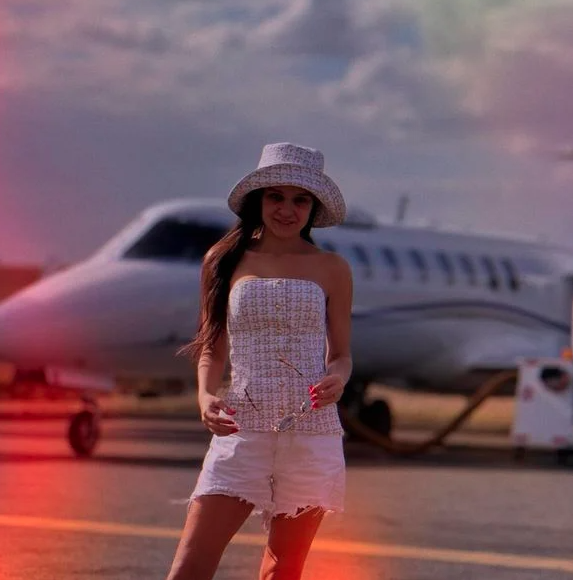 Cantora sertaneja já teve alguns problemas com a aparência por Reprodução | Redes Sociais