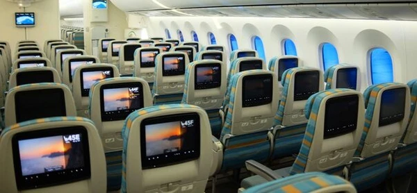 Oman Air tem a classe executiva tradicional, além da sua versão mais luxuosa por Oman Air
