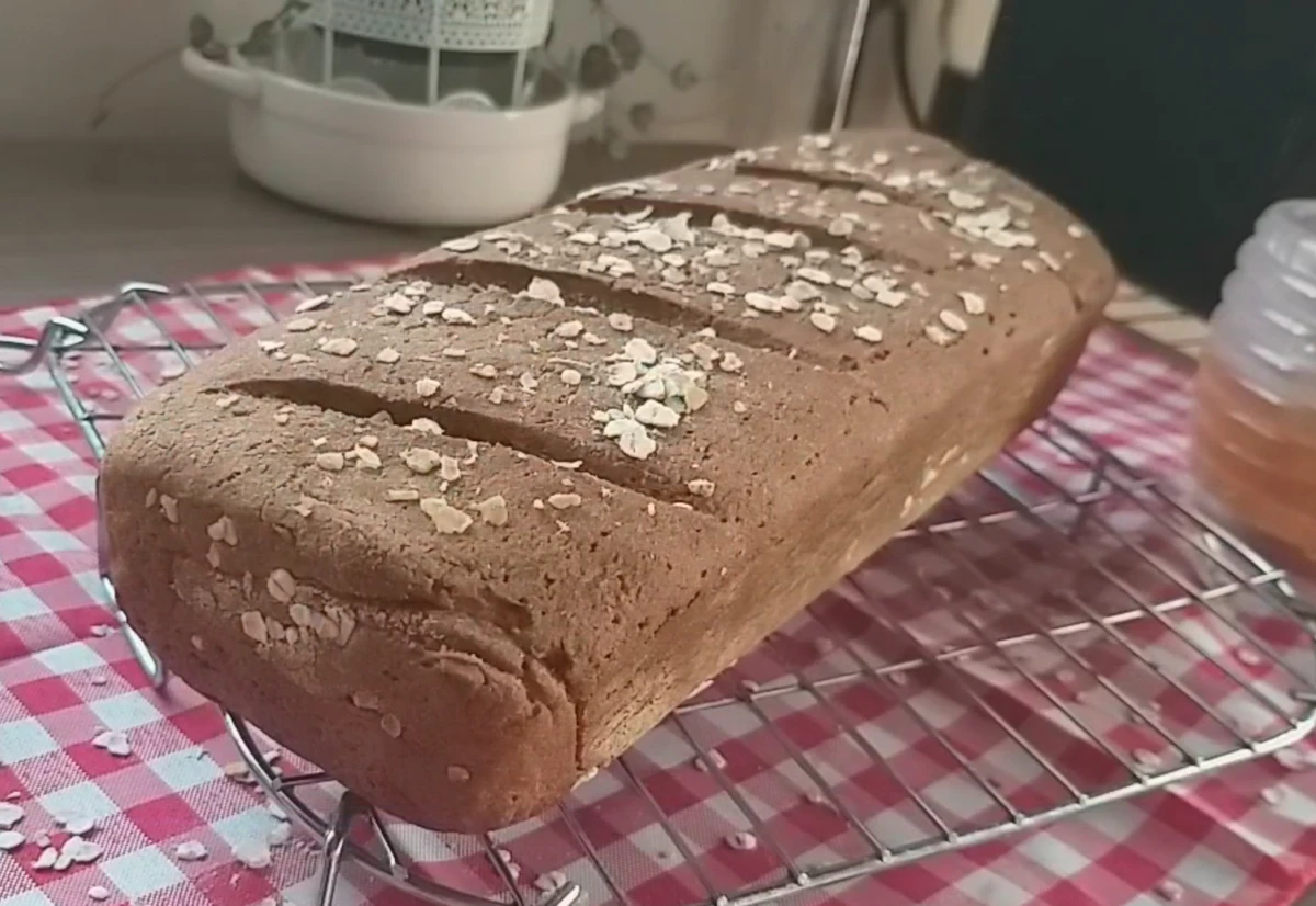 Estudiosos suecos descobriram que pessoas que consomem pão de centeio logo pela manhã sentem-se mais saciadas durante o restante do dia por Reprodução