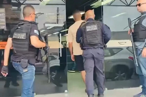 PM foi preso no próprio batalhão por Reprodução