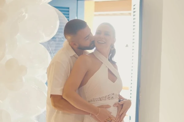 Rafa Marques e Pati Guerra fazem chá revelação por Reprodução/Instagram