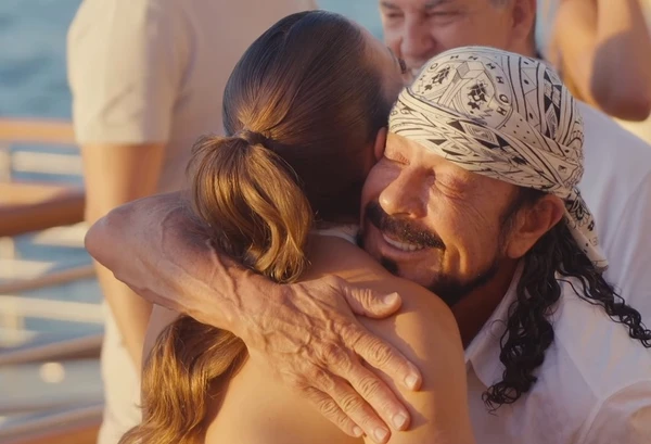 Rafa Marques e Pati Guerra fazem chá revelação por Reprodução/Instagram