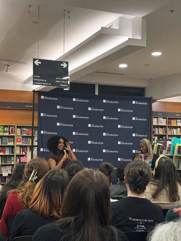 Tigest Girma é uma autora de origem etíope que escreveu Inimigo Mortal por Reprodução/Instagram