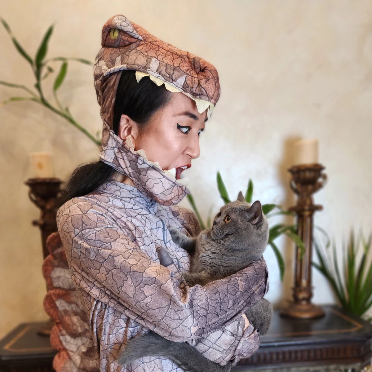 Xiran Jay Zhao, que escreveu Viúva de Ferro e Tiranos Celestiais por Divulgação