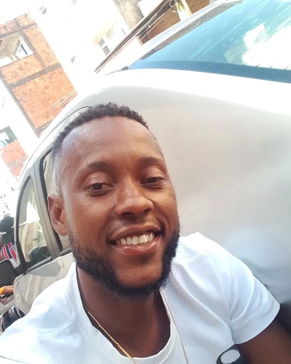 Jhonata Carlos Gonzaga Estrela Gomes, de 36 anos por Reprodução/ Redes sociais 