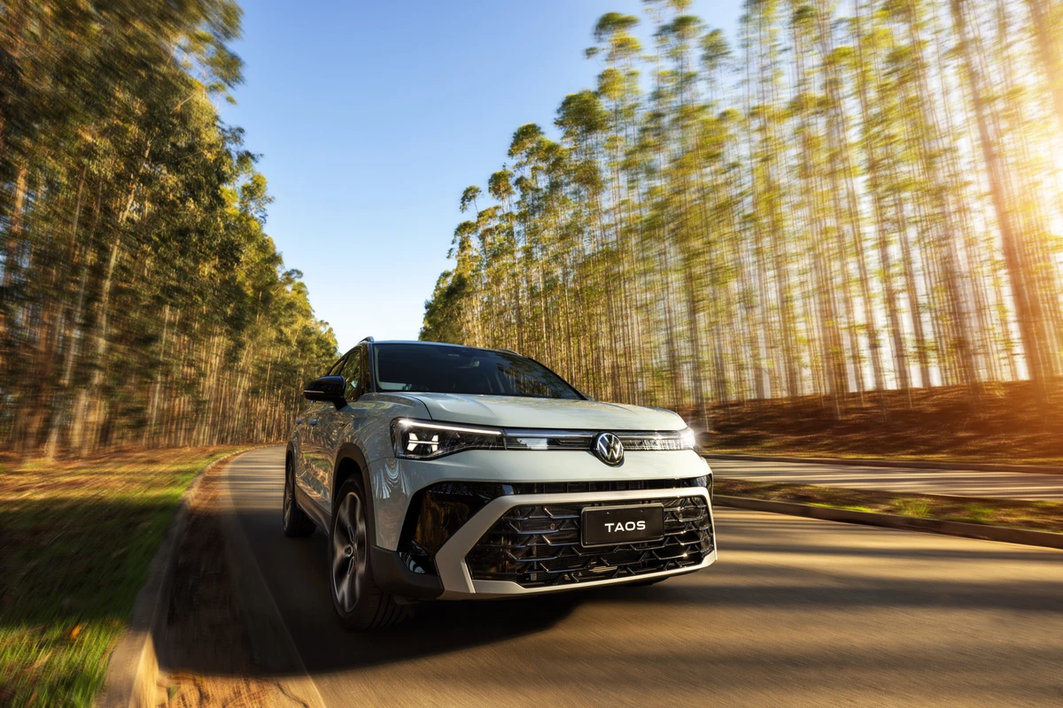 Produzido no México, o Taos ficou com a dianteira mais robusta