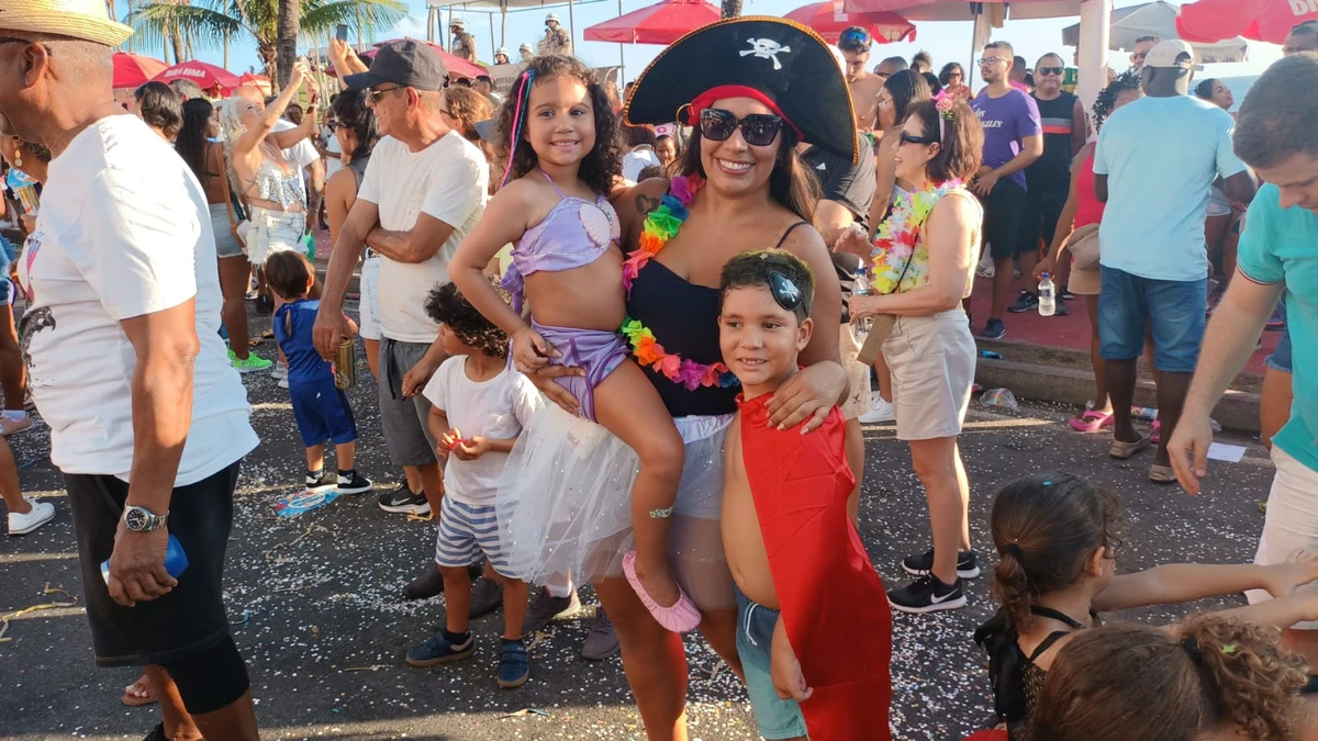 Fuzuê mistura forró, fantasia e tradição nordestina no pré-Carnaval por Bruno Wendel/CORREIO