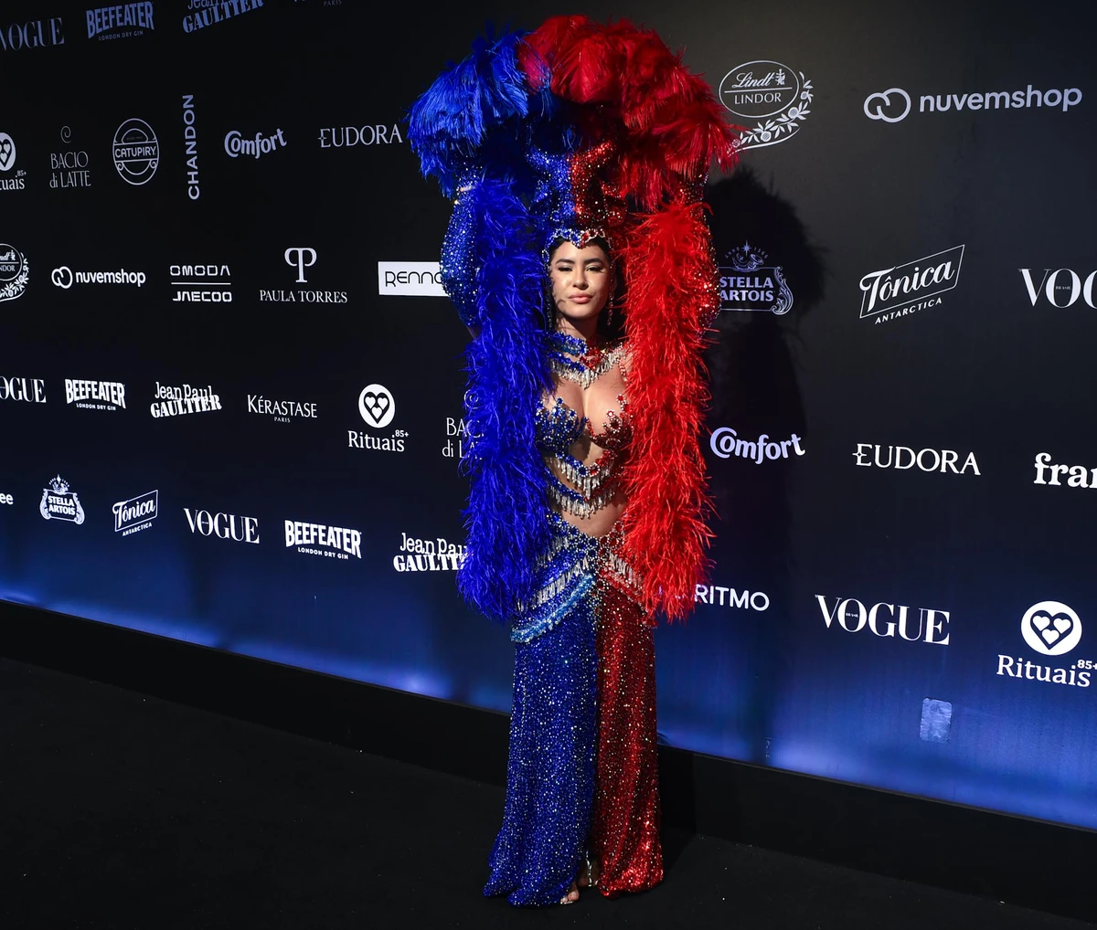Isabelle Nogueira no Baile da Vogue 2026 por Webert Belicio/Agnews