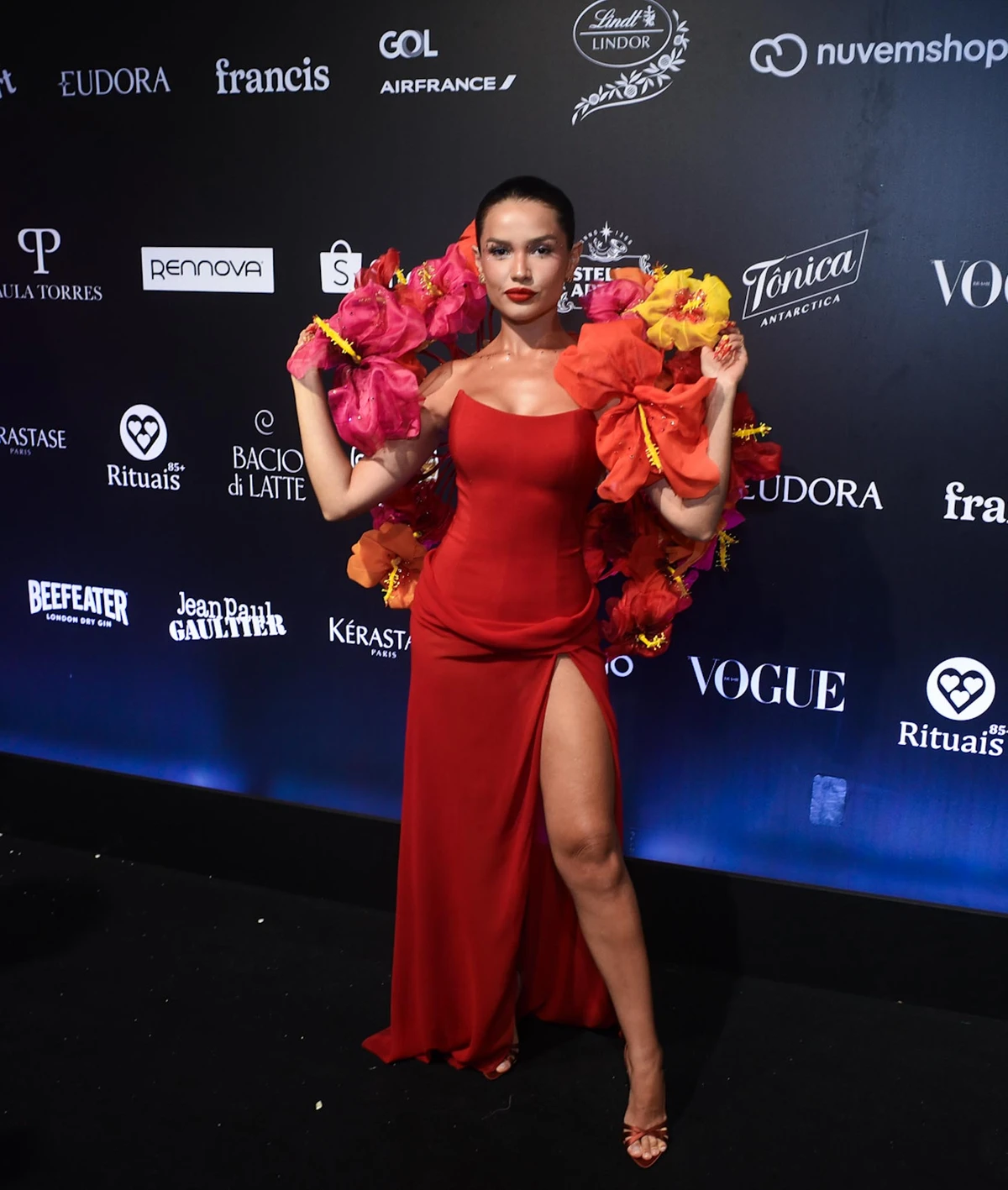 Juliette no Baile da Vogue 2026 por Webert Belicio/Agnews
