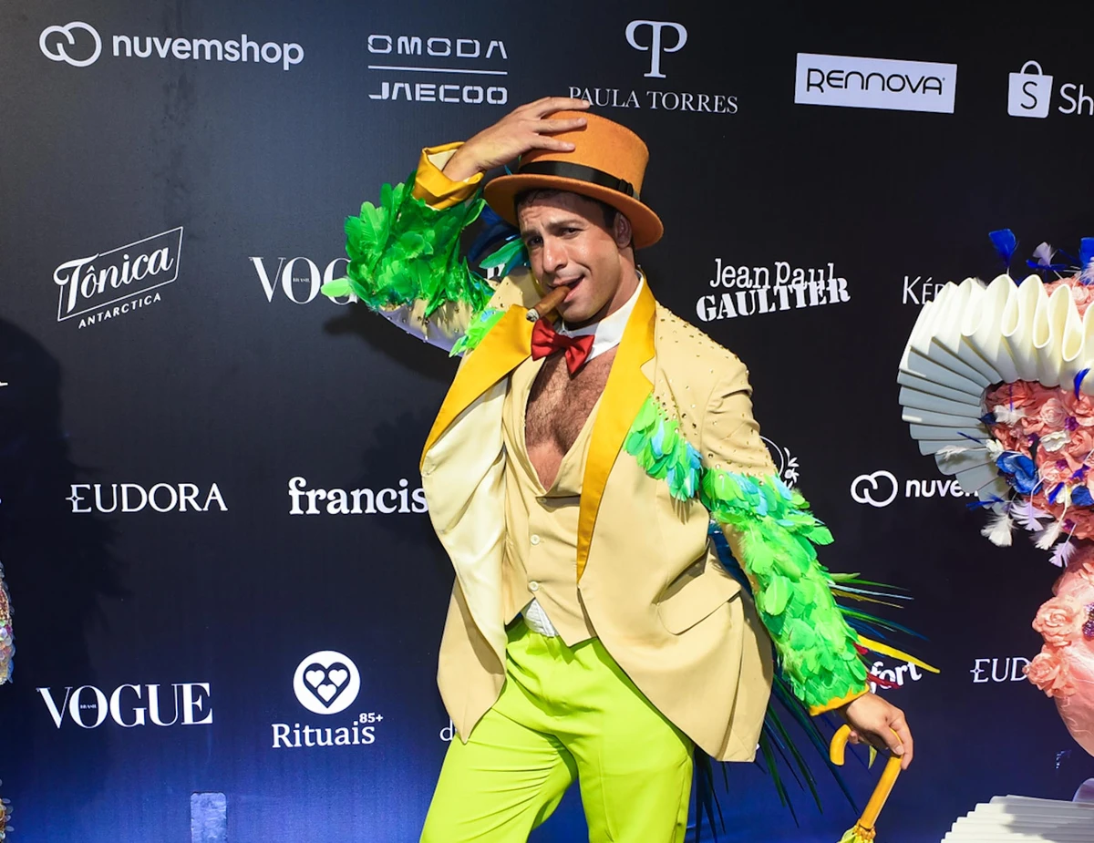 Rainer Cadete no Baile da Vogue 2026 por Webert Belicio/Agnews