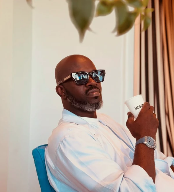 Sul-africano Black Coffee foi eleito o melhor DJ do Mundo pelo Golden Moon Awards da Nightlife International por Reprodução | Instagram